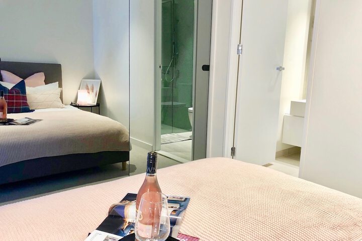 Room 2 of 42