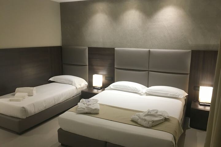Room 40 of 86
