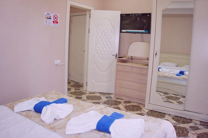 Room 21 of 50