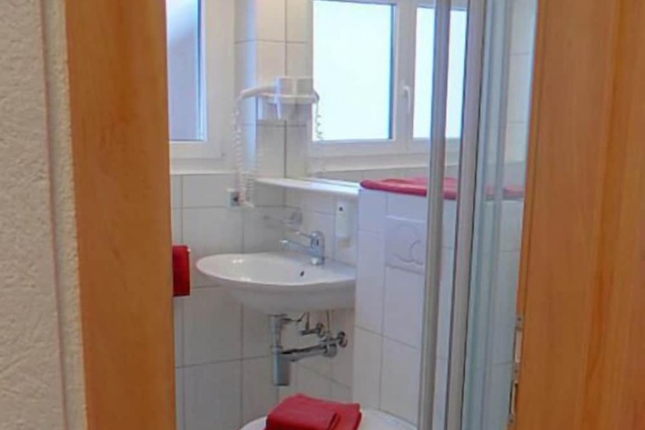Room 30 of 79