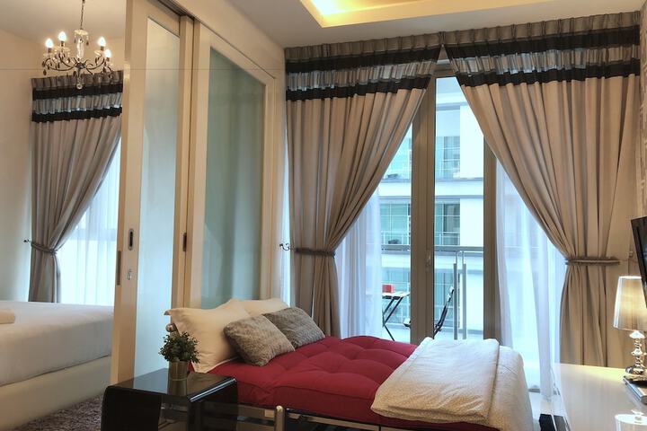 Room 9 of 53