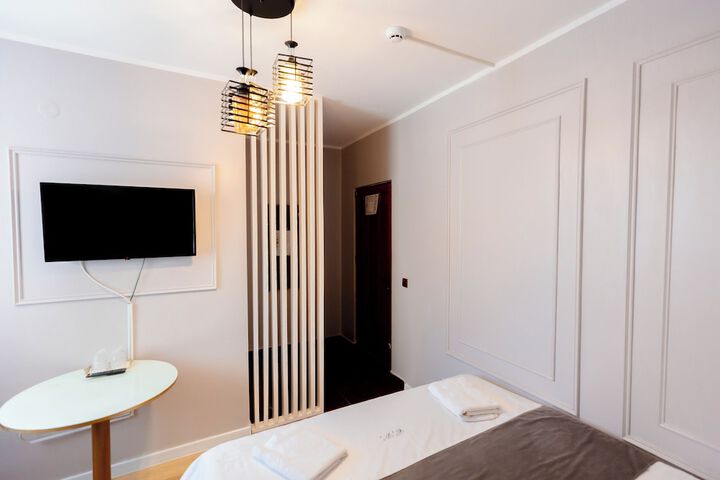 Room 7 of 29