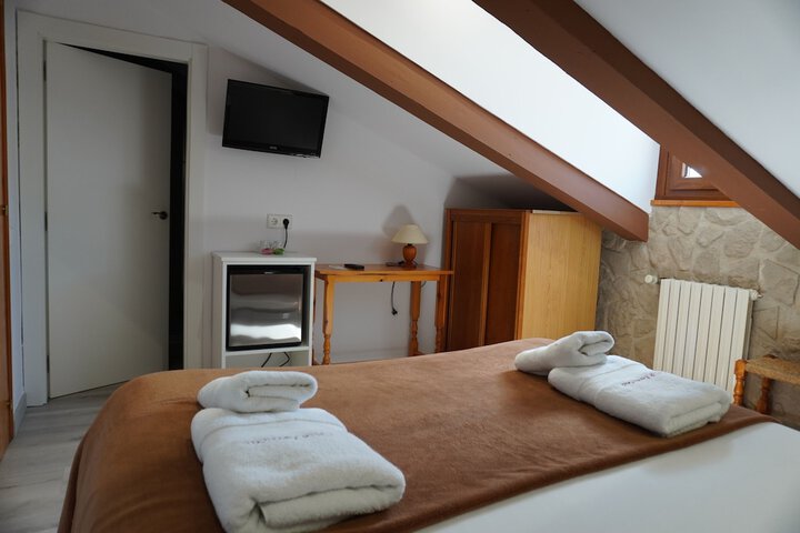 Room 13 of 42