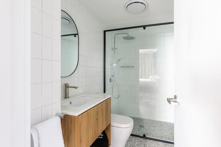 Clean Restrooms