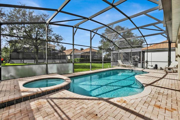 7756 Grassendale in Kissimmee, FL