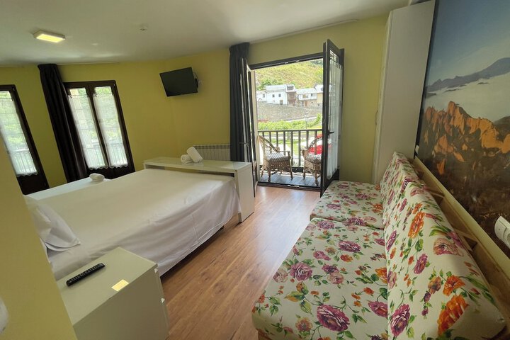Room 32 of 108