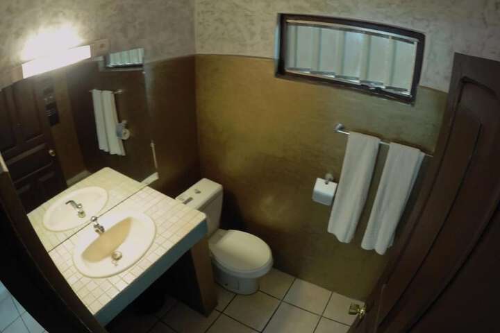 Room 21 of 46