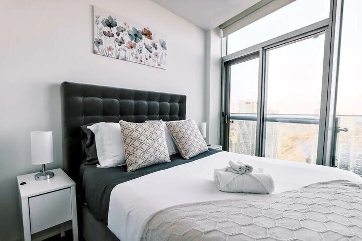 Room 44 of 354