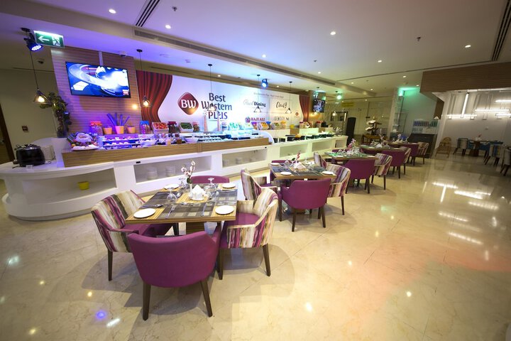 Dining 86 of 106