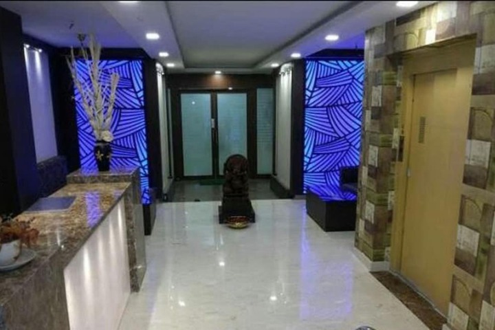 Hotel Interior 4 of 36
