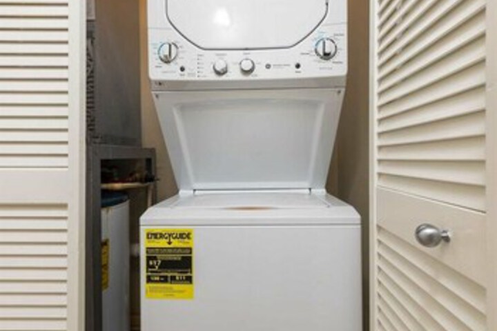 Laundry 43 of 95