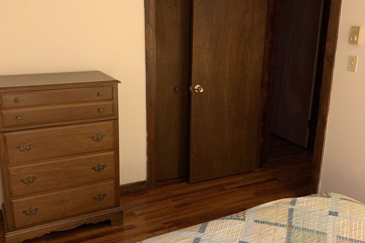Room 15 of 122