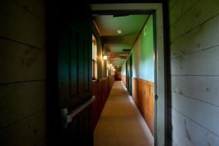 Ballroom/Hall 33 of 72