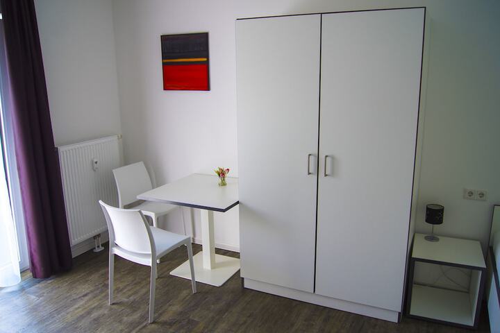 Room 11 of 20