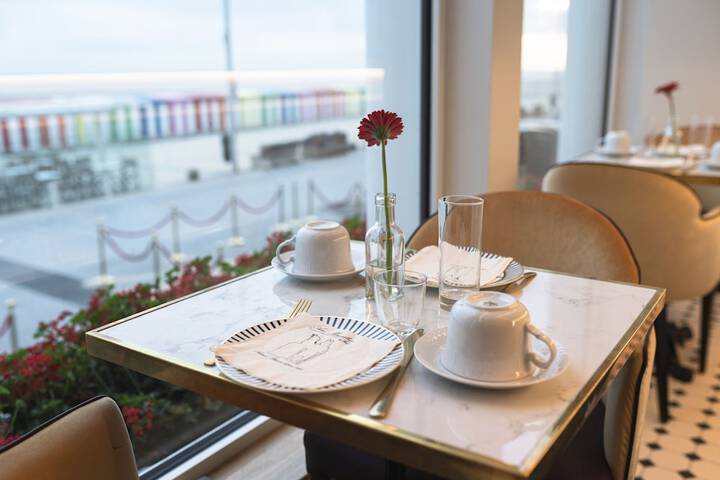 Breakfast/Coffee Service 35 of 71