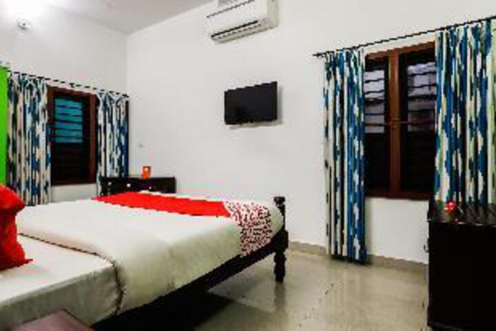 Room 18 of 23