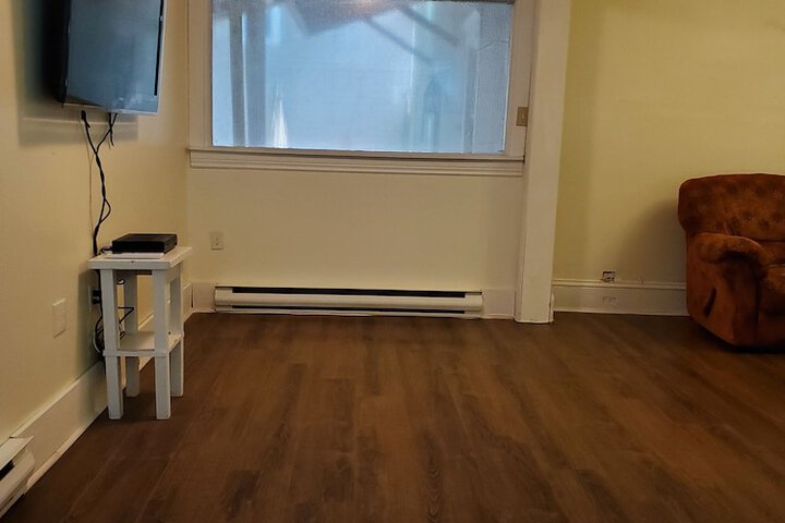 Room 70 of 163