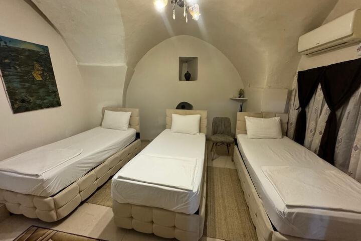 Room 22 of 54