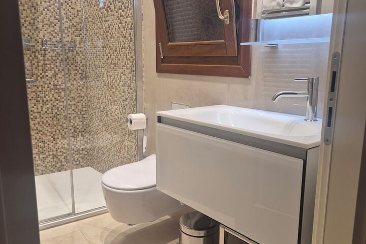 Clean Restrooms