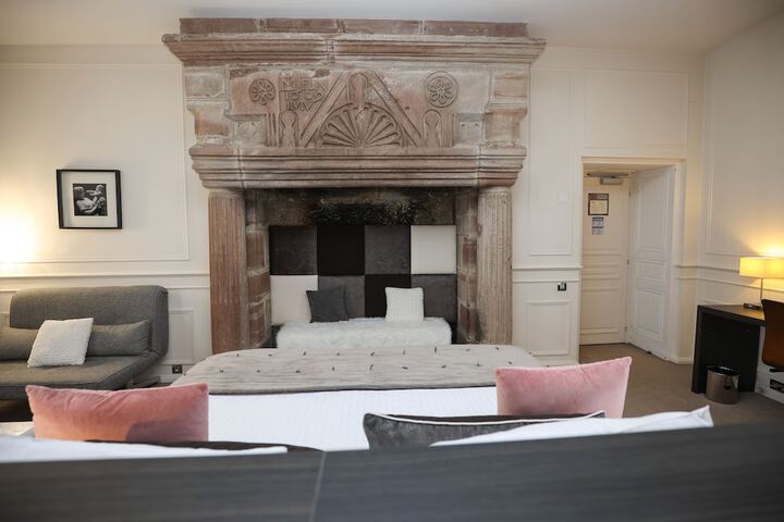 Room 21 of 86