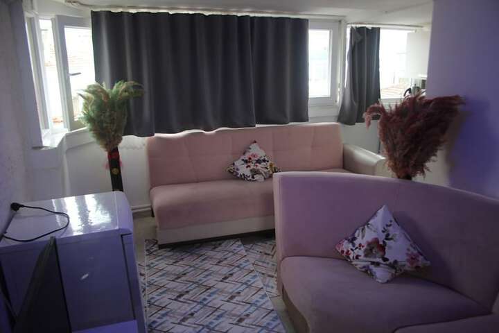 Room 20 of 28