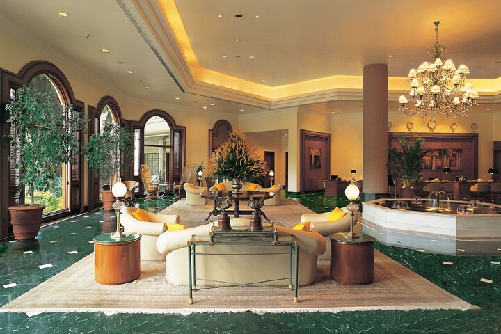 Guest Lobby
