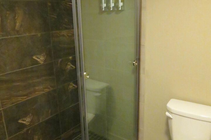 Room 16 of 22