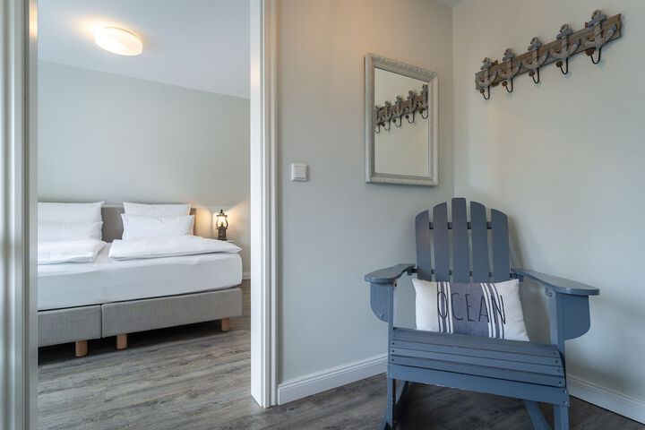 Room 44 of 106