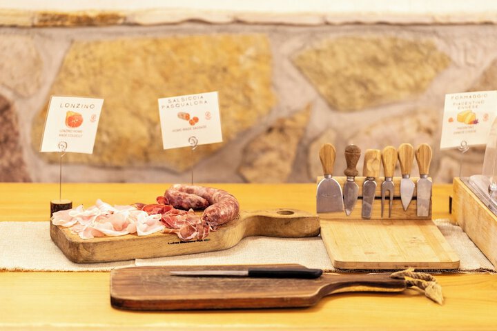 Dining 54 of 70