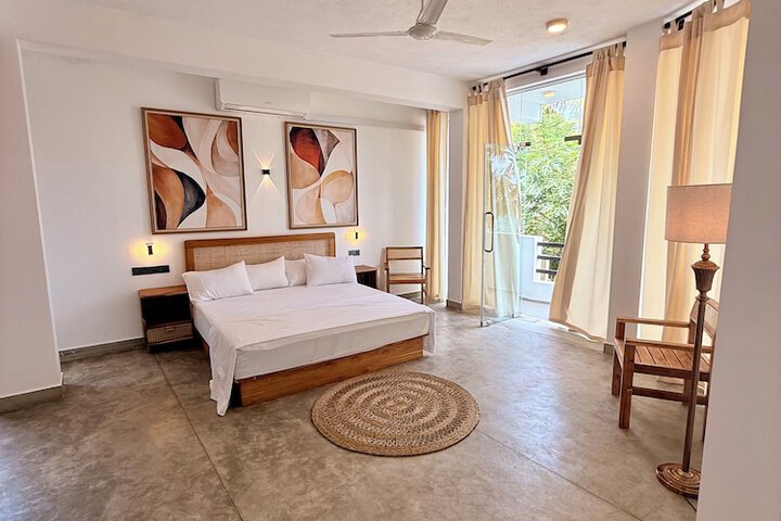 Room 4 of 22
