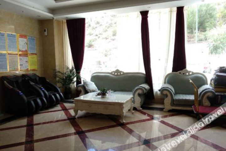 Hotel Interior 4 of 15