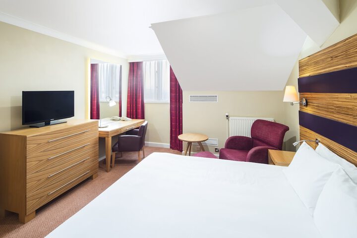 Room 29 of 90