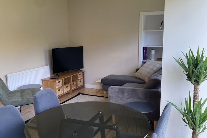 Lounge 49 of 58