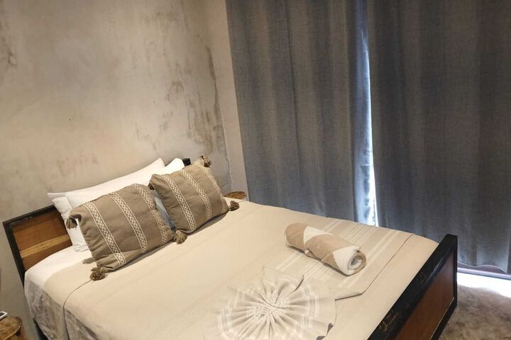 Room 32 of 78