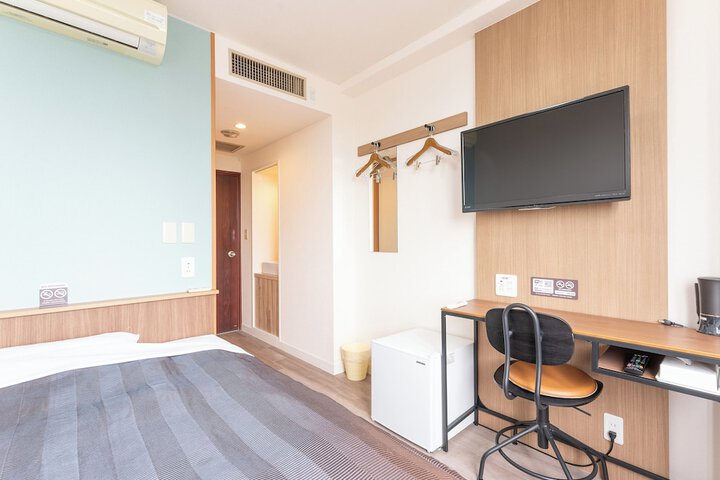 Room 16 of 29