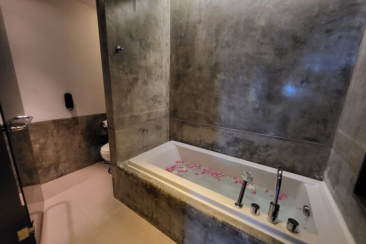 Photo 4