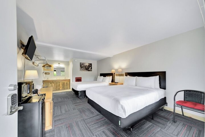 Room 8 of 29
