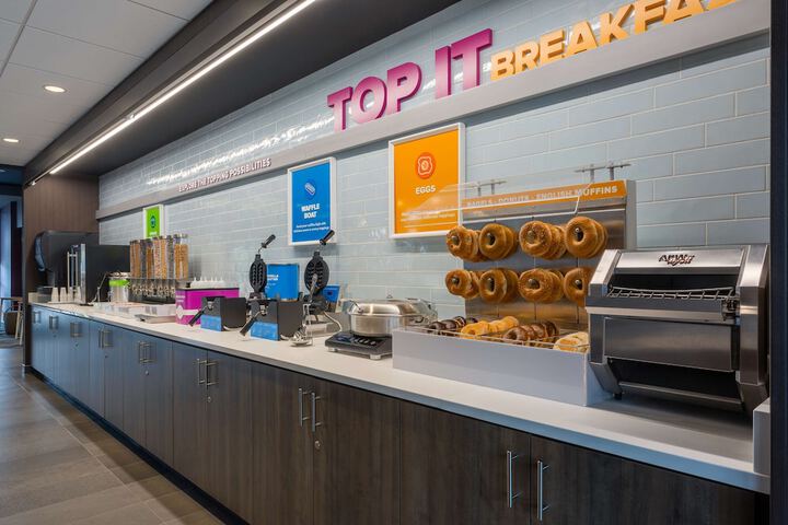 Breakfast area