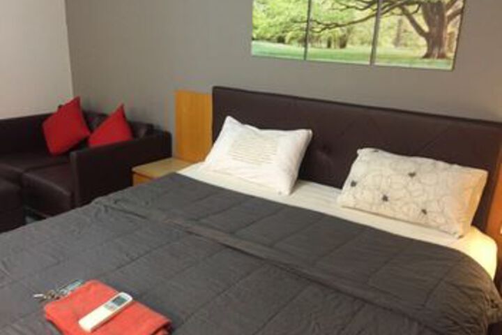 Room 14 of 28