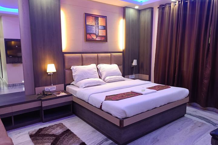 Room 27 of 58