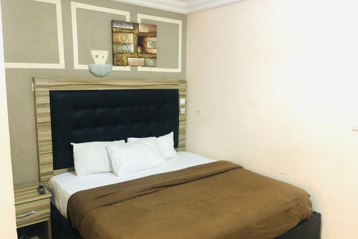 Room 20 of 40