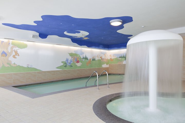 Pool 64 of 148