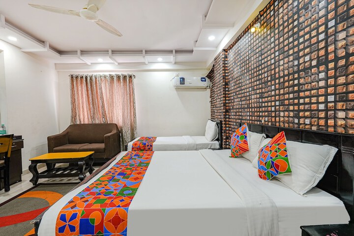Room 18 of 32