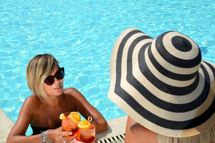 Hotel with Pool