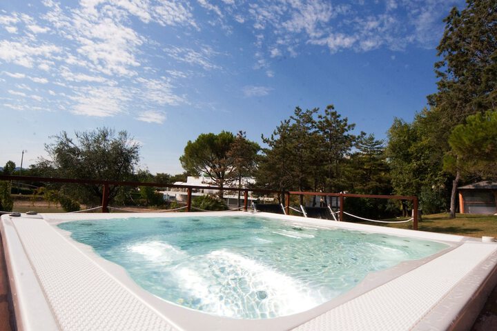 Hot Tub 67 of 127
