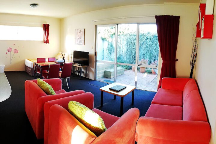 Room 15 of 76