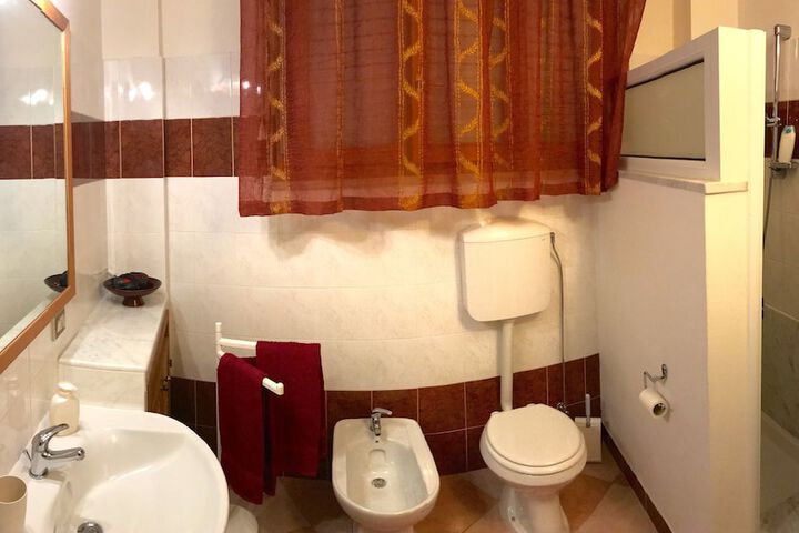 Room 17 of 30
