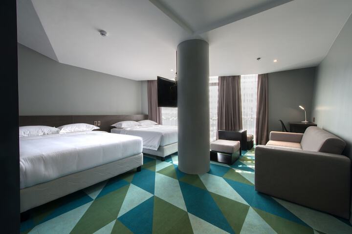 Room 9 of 72