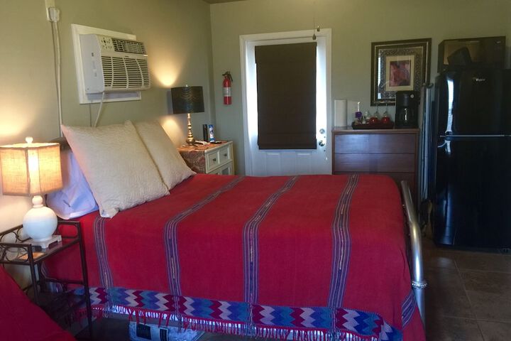 Room 12 of 46