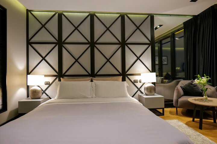 Room 11 of 201